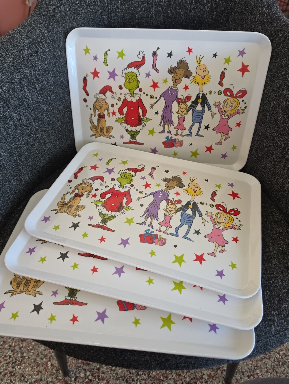 Set Of 4 Christmas Dr Suess The Grinch Melamine Trays Plates Sleigh Bell Bistro